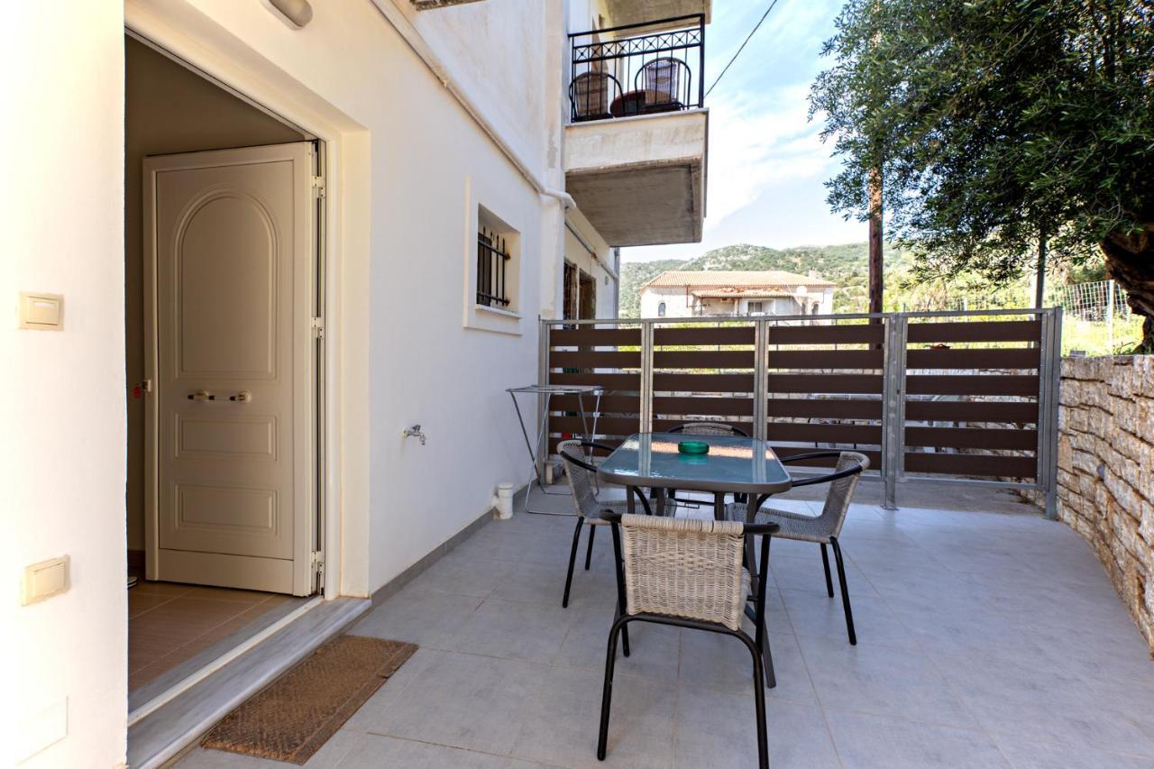 Nikki'S Family Apartments Syvota Exterior photo